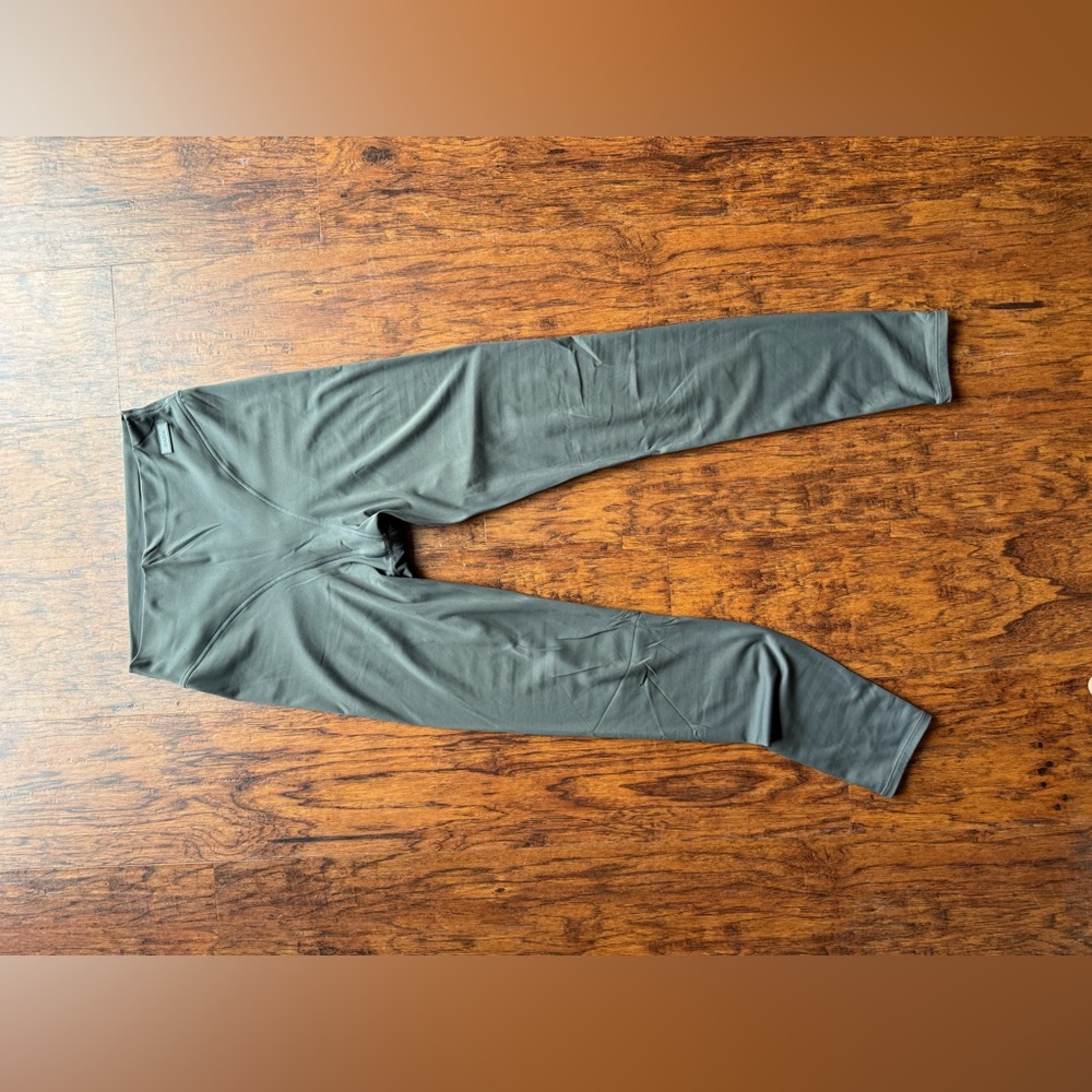 Women's Black High-Waisted Body Butter Leggings - Picture 2 of 5